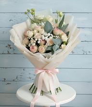 Букет цветов из:  Розы и Лизиантусы #REPLACE_PRED# Малой Вишере