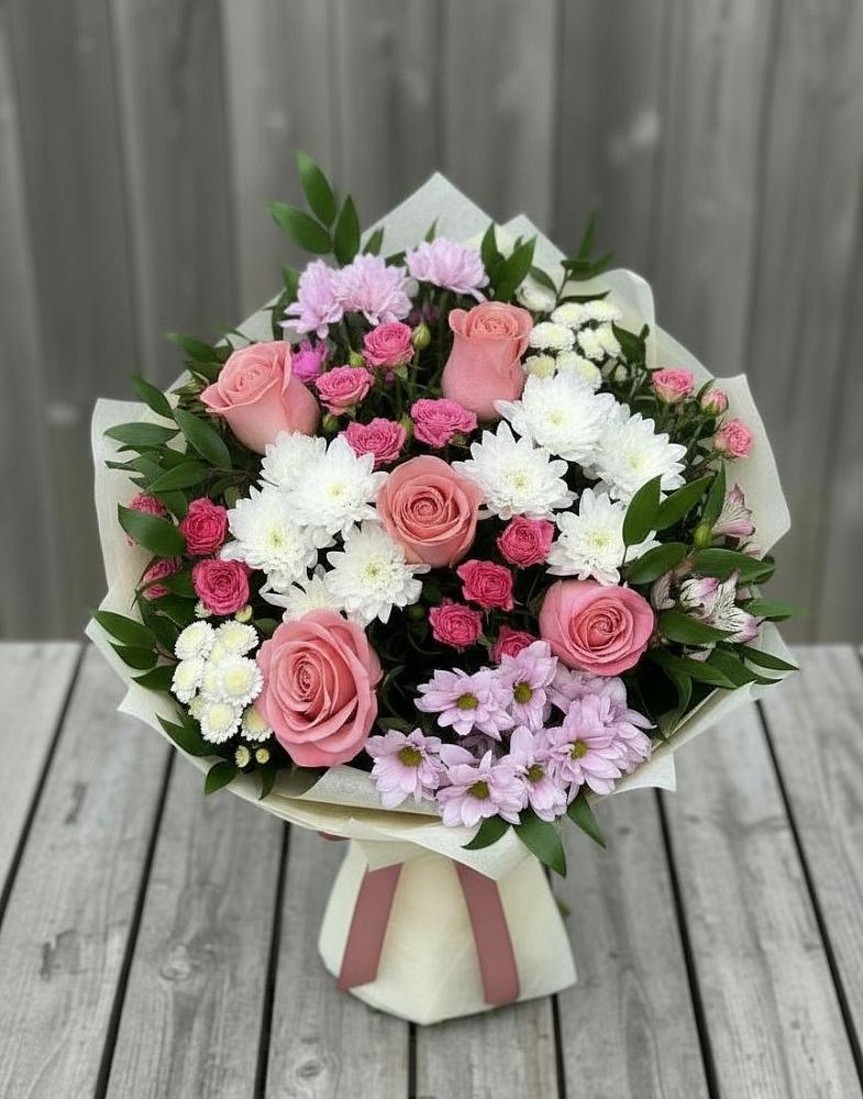Букет цветов из: Альстромерии, Гвоздики, Розы и Хризантемы в Малой Вишере