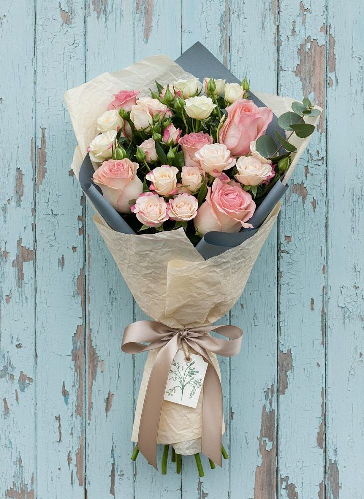 Букет цветов из: Розы в Малой Вишере