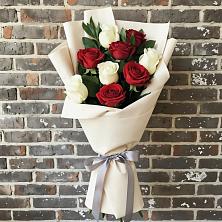 Букет цветов из:  Розы в Малой Вишере