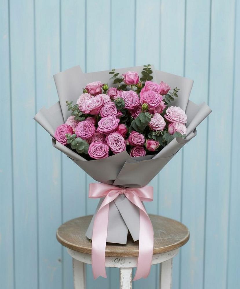 Букет цветов из: Розы в Малой Вишере