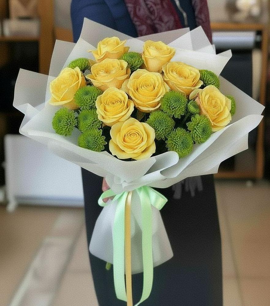 Букет цветов из: Хризантемы и Розы в Малой Вишере