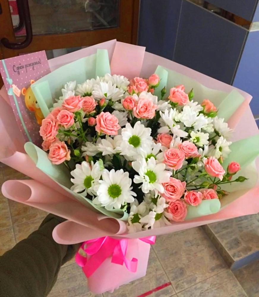 Букет цветов из: Розы и Хризантемы в Малой Вишере