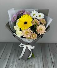 Букет цветов из:  Розы, Герберы и Хризантемы в Малой Вишере