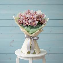 Букет цветов из:  Орхидеи и Розы в Малой Вишере