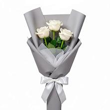 Букет 3 белые розы в Малой Вишере