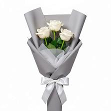 Букет 3 белые розы в Малой Вишере