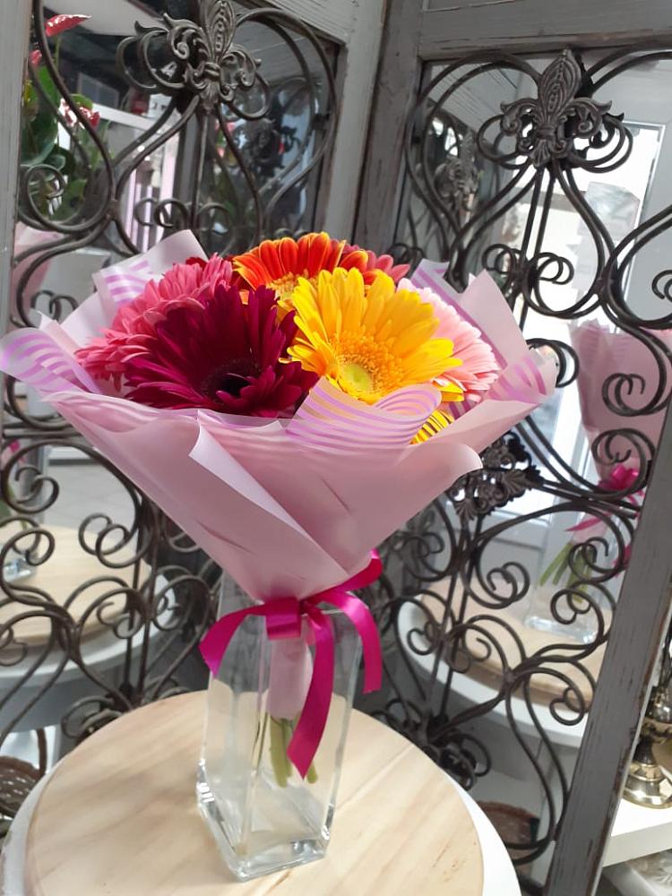 Букет цветов из: Герберы в Малой Вишере