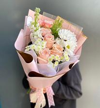 Букет цветов из:  Хризантемы и Розы в Малой Вишере