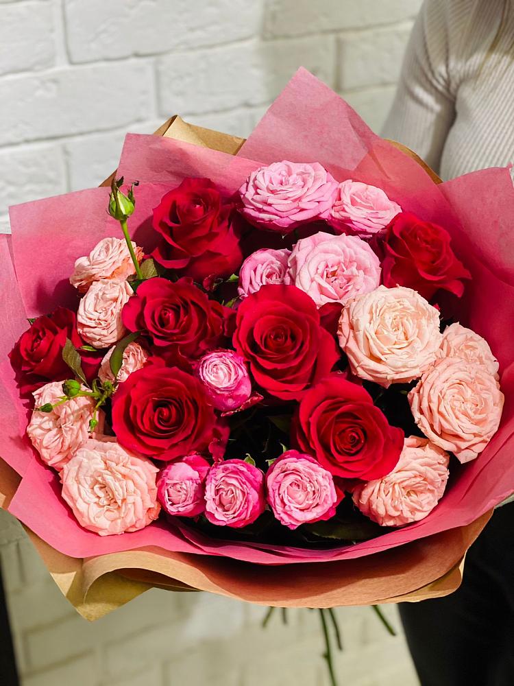 Букет цветов из: Розы в Малой Вишере