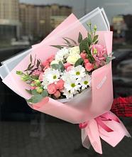 Букет цветов из:  Розы, Лизиантусы и Хризантемы в Малой Вишере