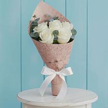 Букет цветов из:  Розы в Малой Вишере