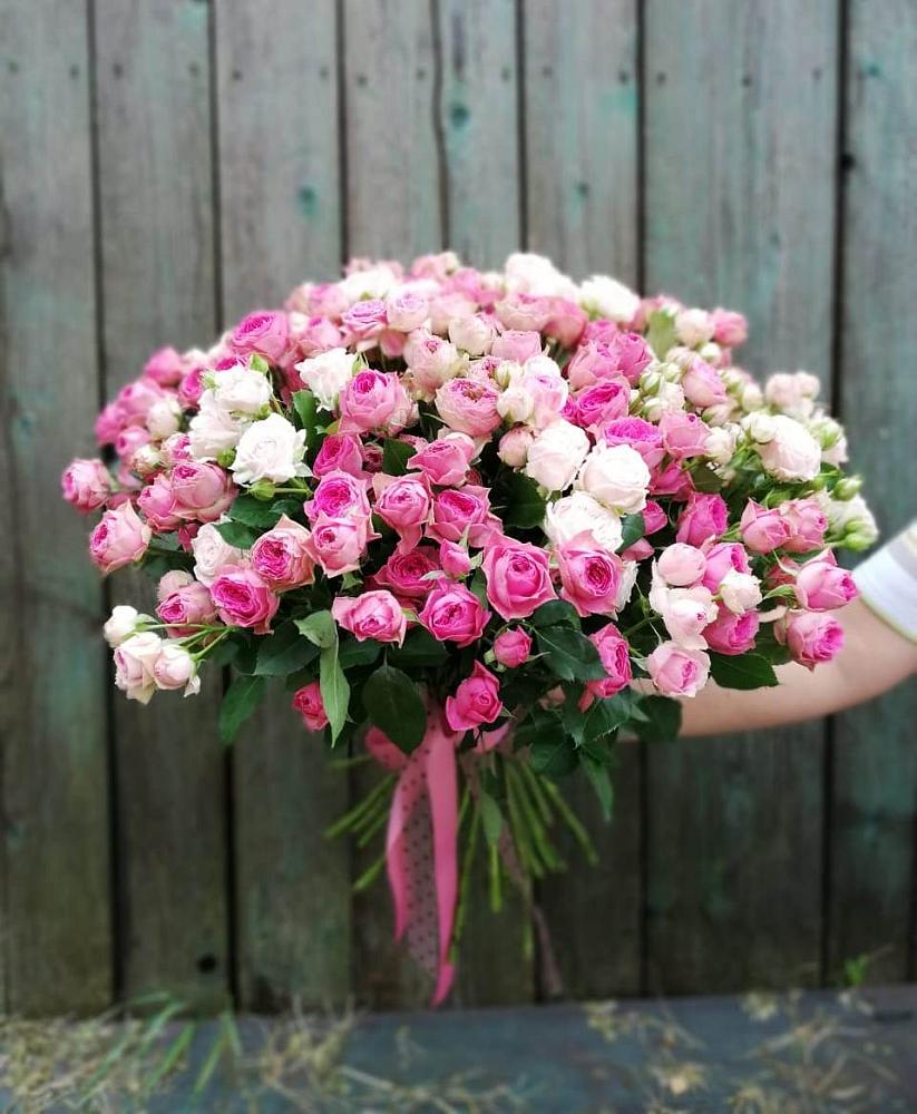 Букет Розовые кустовые розы Натали и Лав Лидия в Малой Вишере