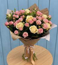 Букет цветов из:  Розы в Малой Вишере