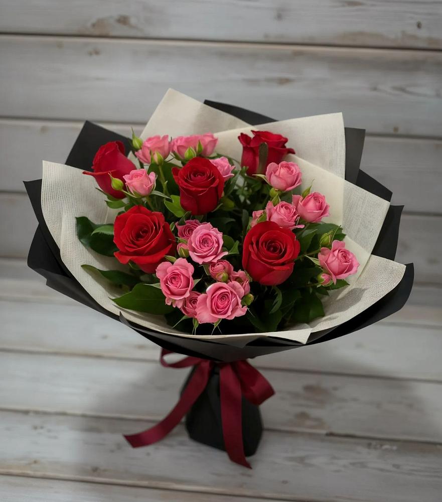 Букет цветов из: Розы в Малой Вишере