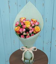 Букет цветов из:  Розы в Малой Вишере